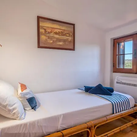 Con Piscina Βίλα *