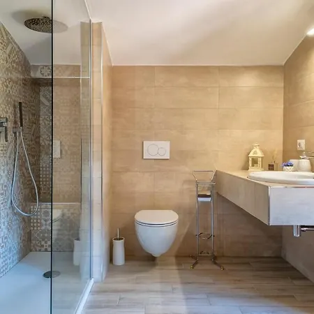 Con Piscina Αλγκέρο